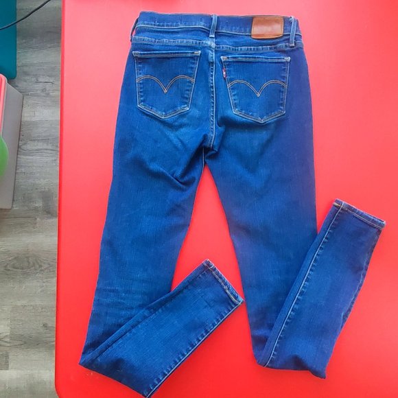 Levi's 710 super skinny jeans stretchy blue women's size 26 - Picture 3 of 8